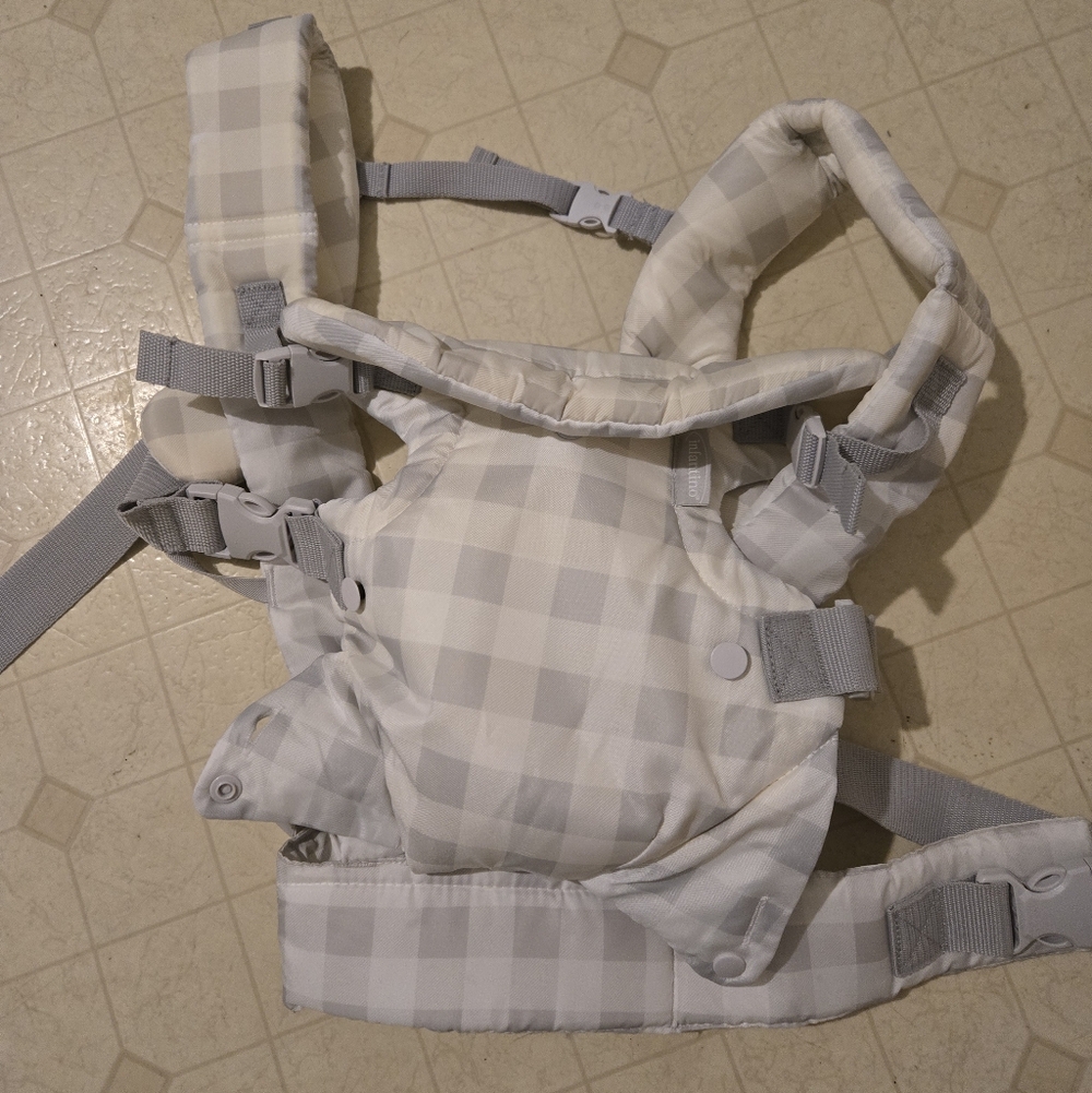 Infantino 4 In 1 Carrier